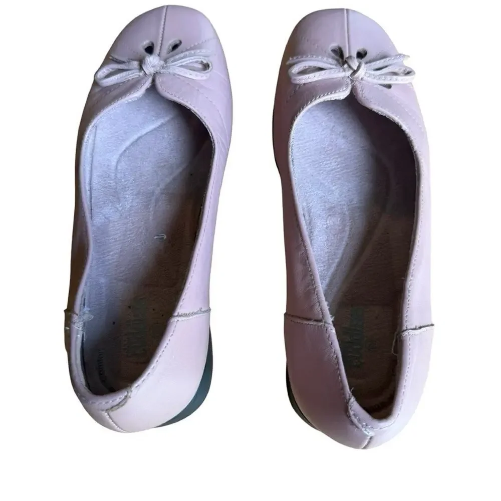 Cobbie Cuddlers Pink Slip On Leather Loafers Flats Comfort Shoes Bow Toe sz 6 W